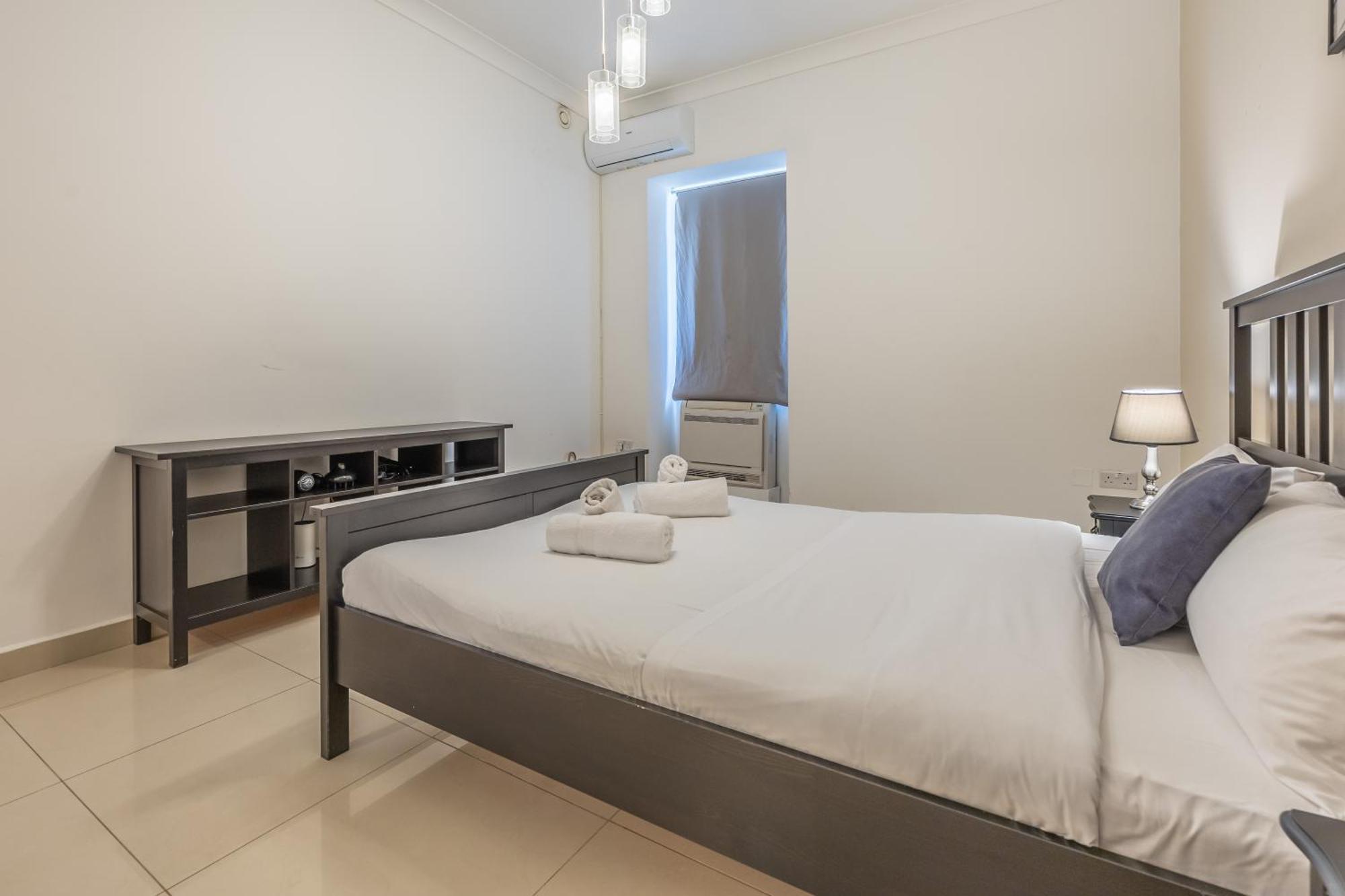 Hard To Come By - Modern & Huge House In Σλιέμα Εξωτερικό φωτογραφία
